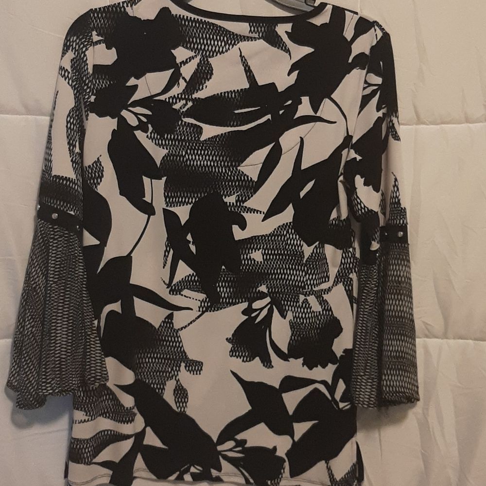 JM Collection Blouse - Picture 7 of 8